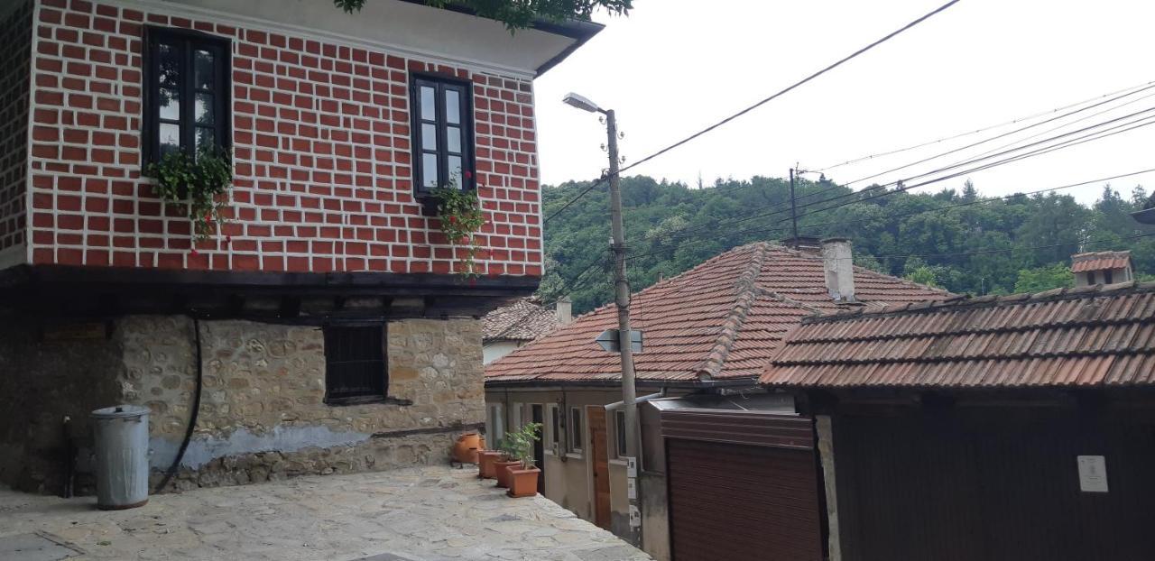 The Red Konak Villa Veliko Tarnovo Exterior photo
